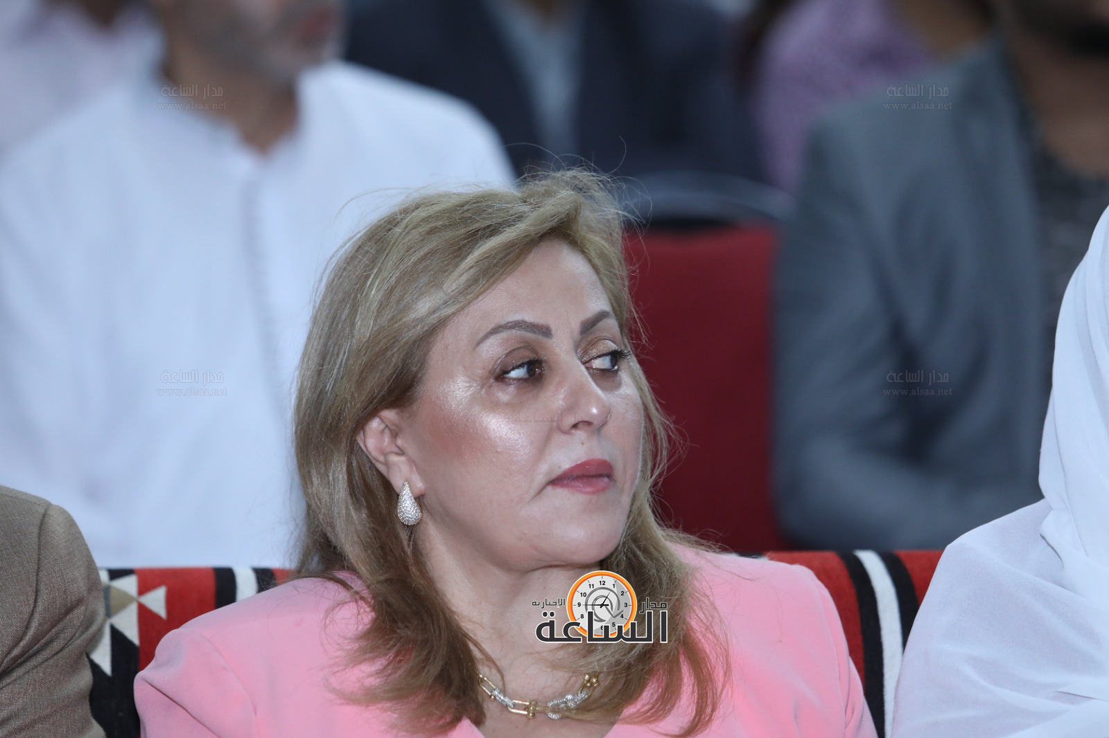 Madar Al-Saa Images 0.40594903486815914