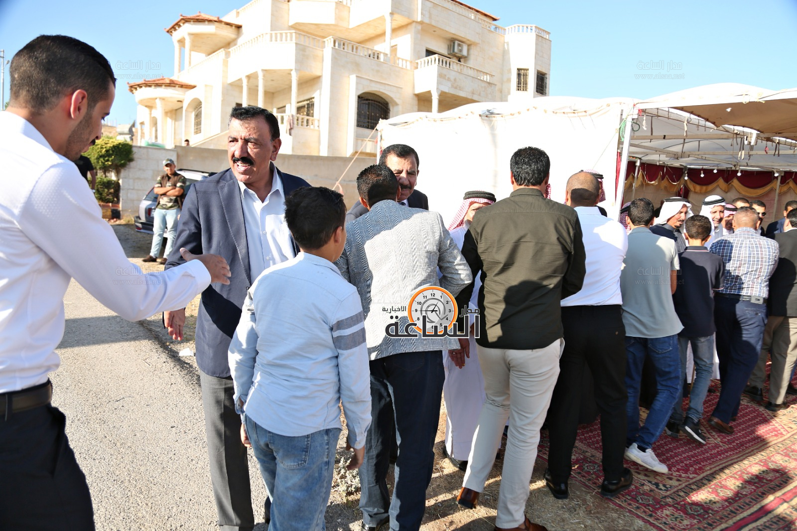 Madar Al-Saa Images 0.254953429998074