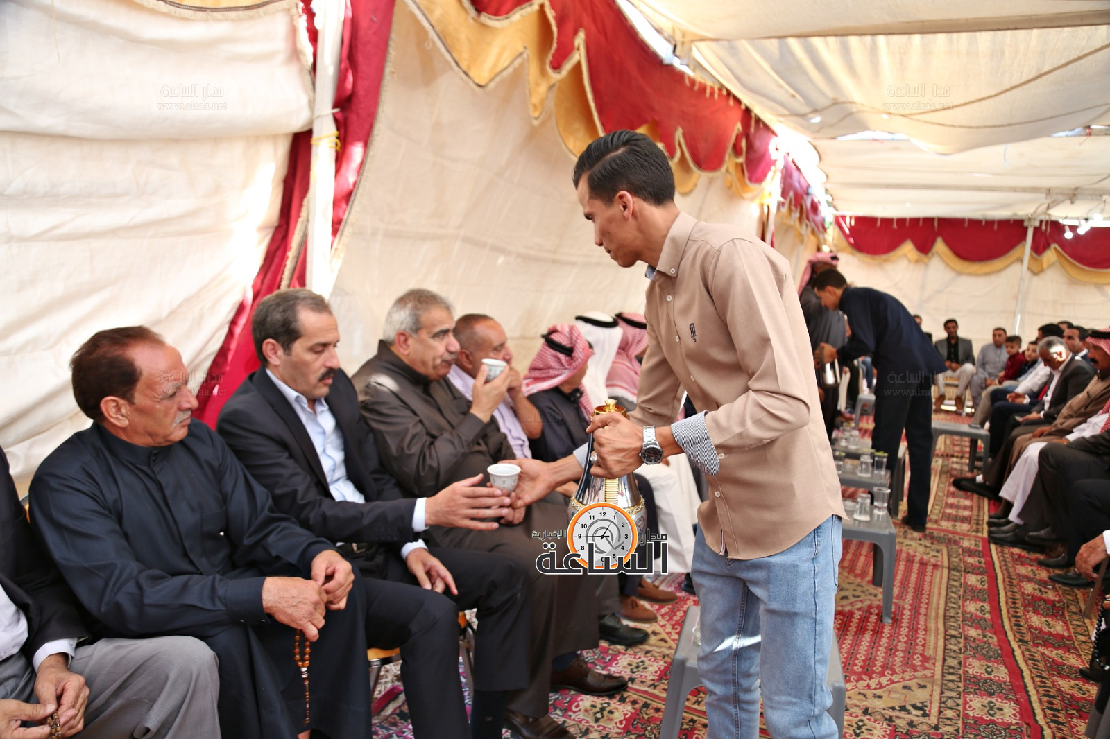 Madar Al-Saa Images 0.0024329887837799546