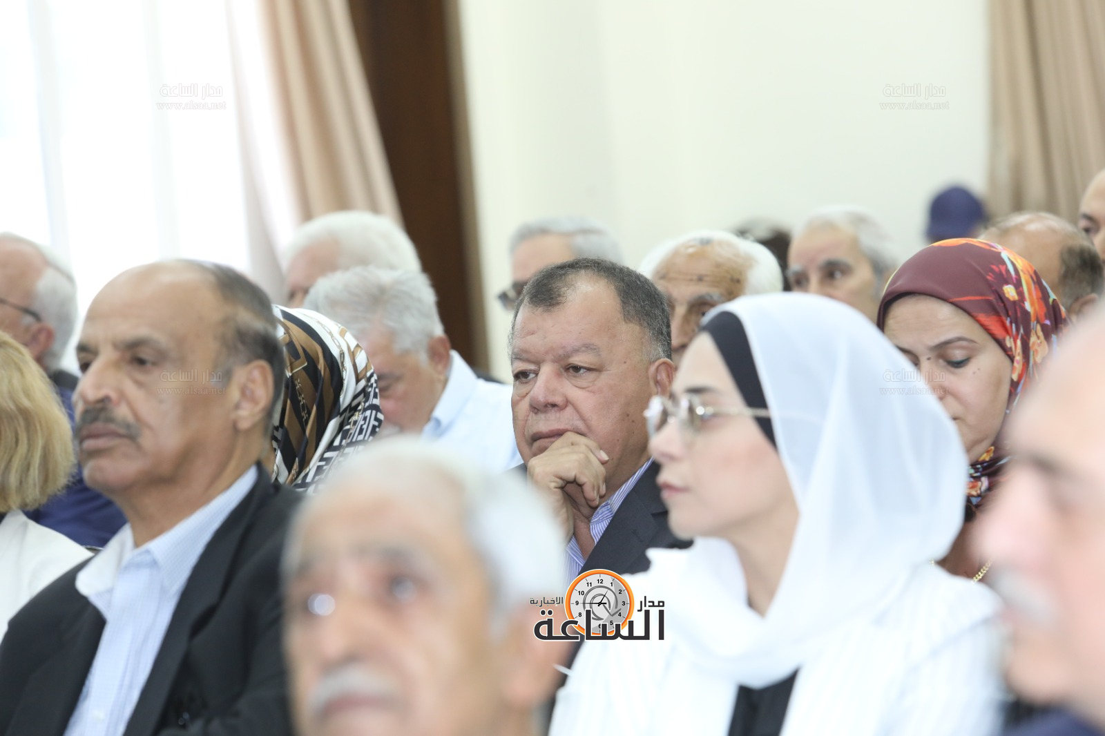 Madar Al-Saa Images 0.15139940583948897