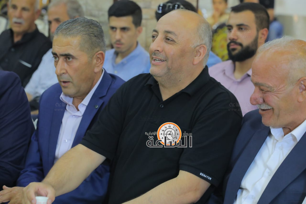 Madar Al-Saa Images 0.30588323694392616