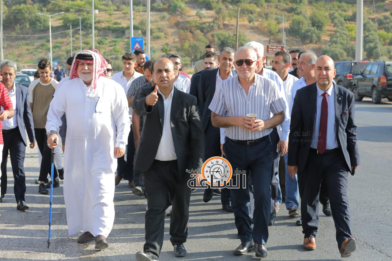 Madar Al-Saa Images 0.37408025705664105