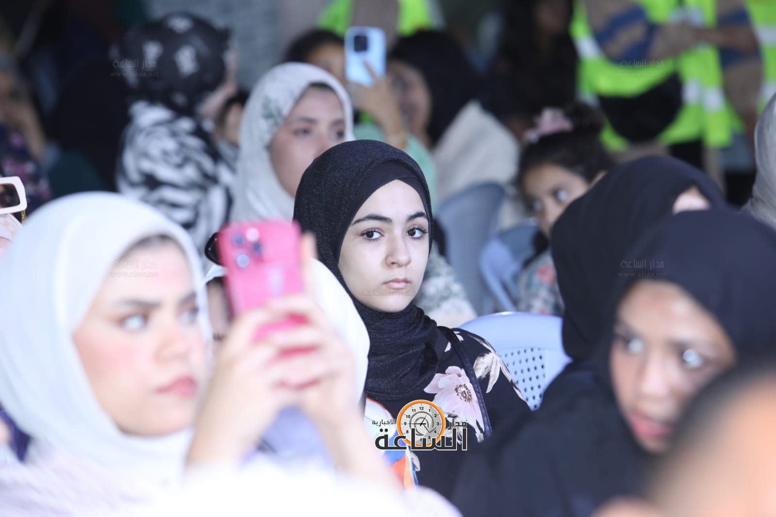 Madar Al-Saa Images 0.4755266428445257