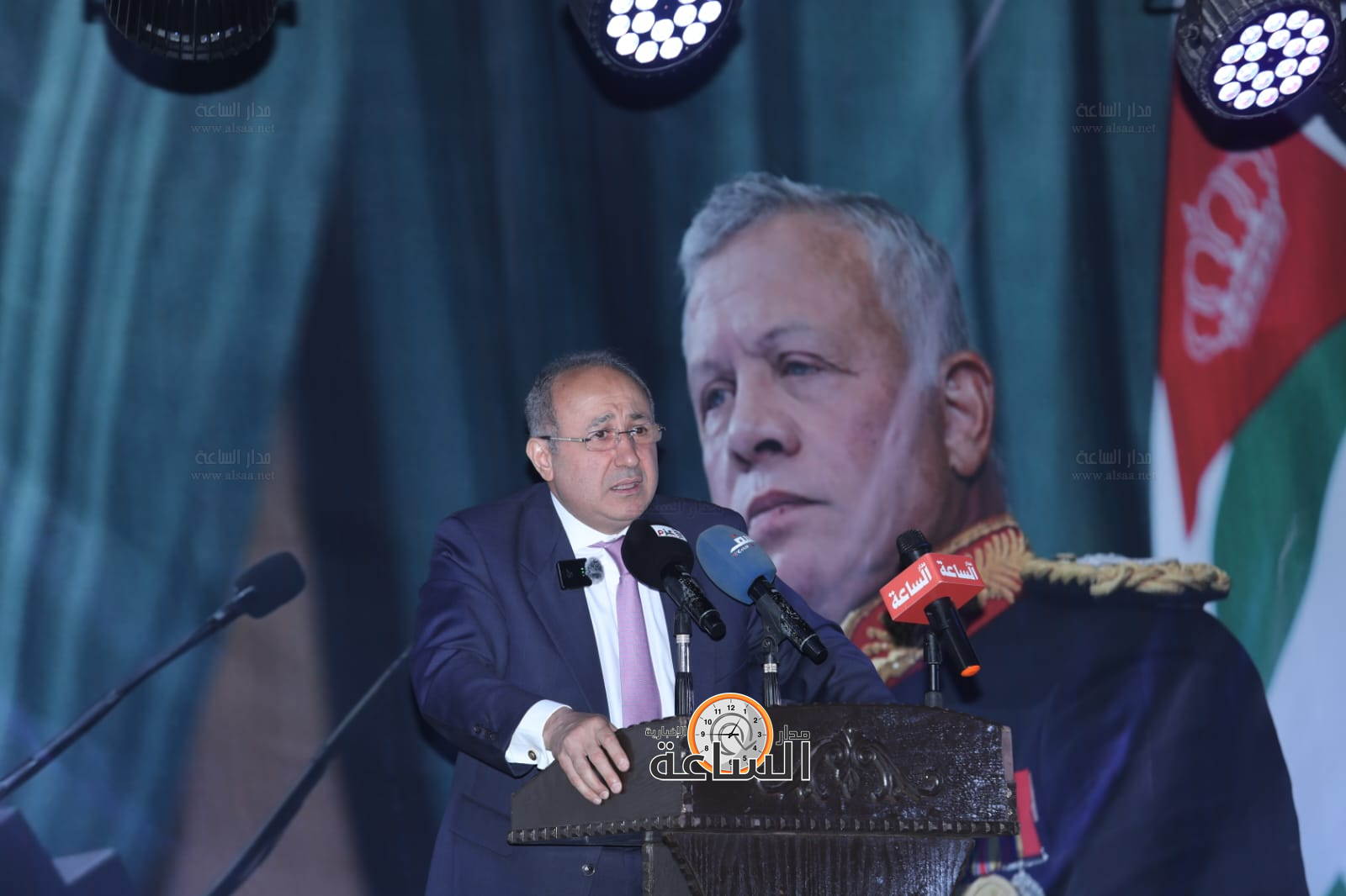 Madar Al-Saa Images 0.32674348639484285