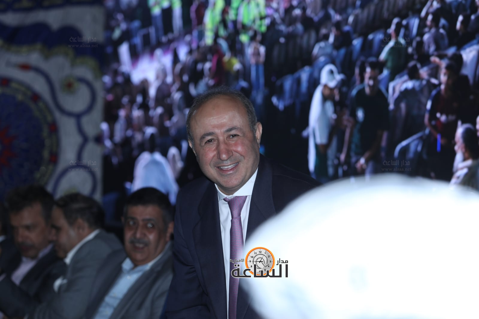 Madar Al-Saa Images 0.508237304508357