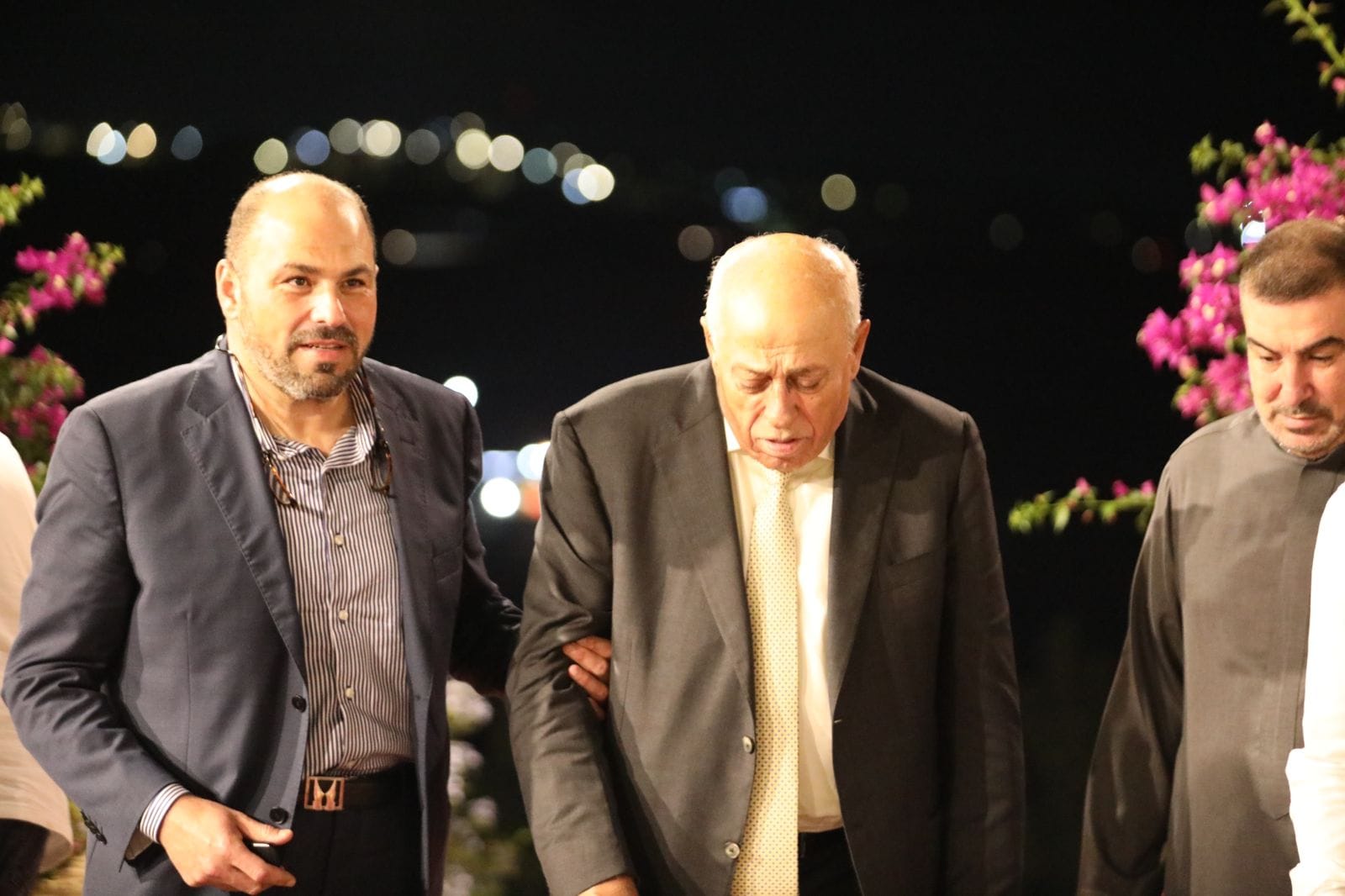 Madar Al-Saa Images 0.08318827225497927