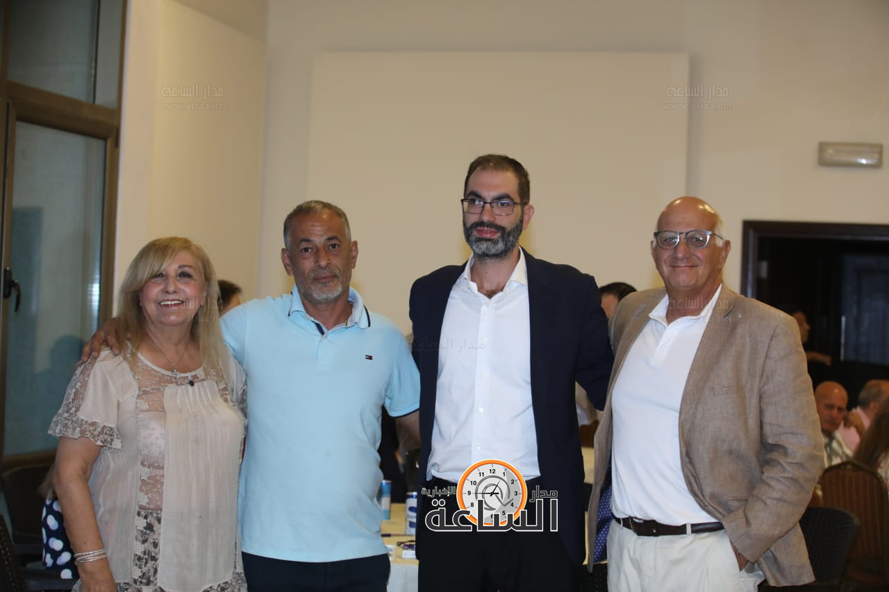 Madar Al-Saa Images 0.7794690209023594