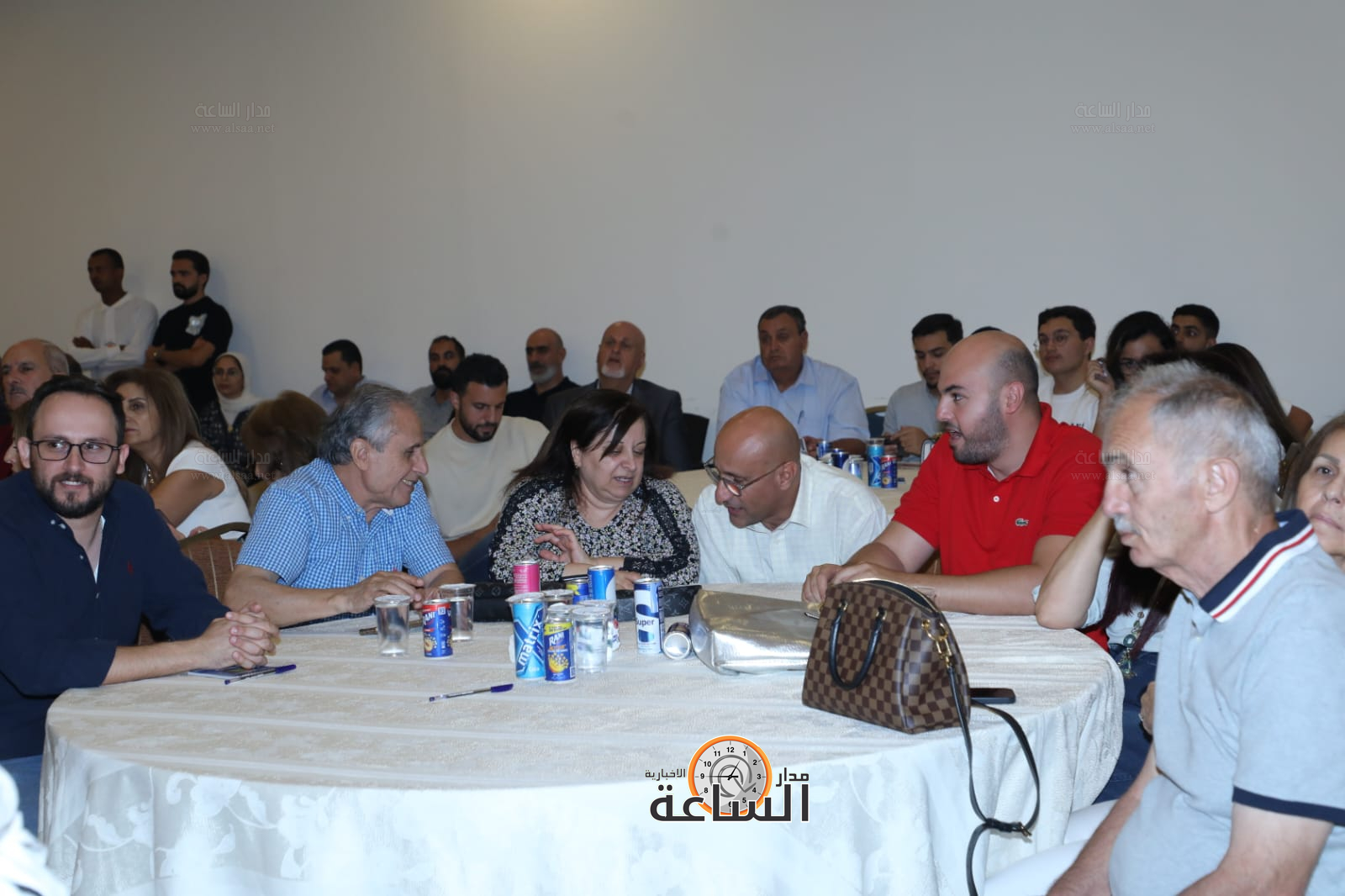 Madar Al-Saa Images 0.4683302069726485