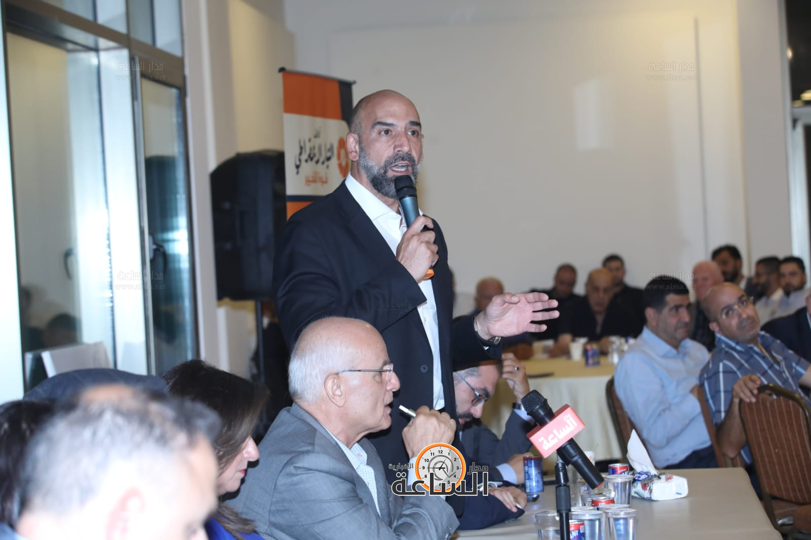 Madar Al-Saa Images 0.4932217844214617