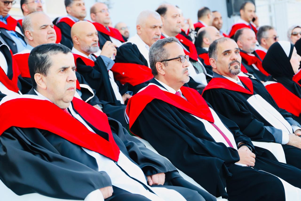 Madar Al-Saa Images 0.8546675203312897