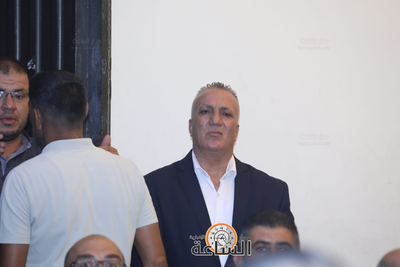 Madar Al-Saa Images 0.7858465622751722