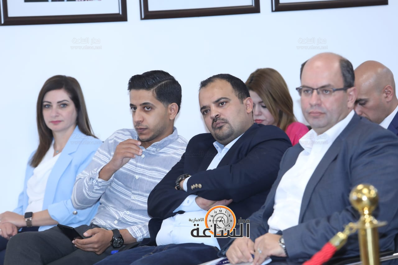 Madar Al-Saa Images 0.35028774877264657