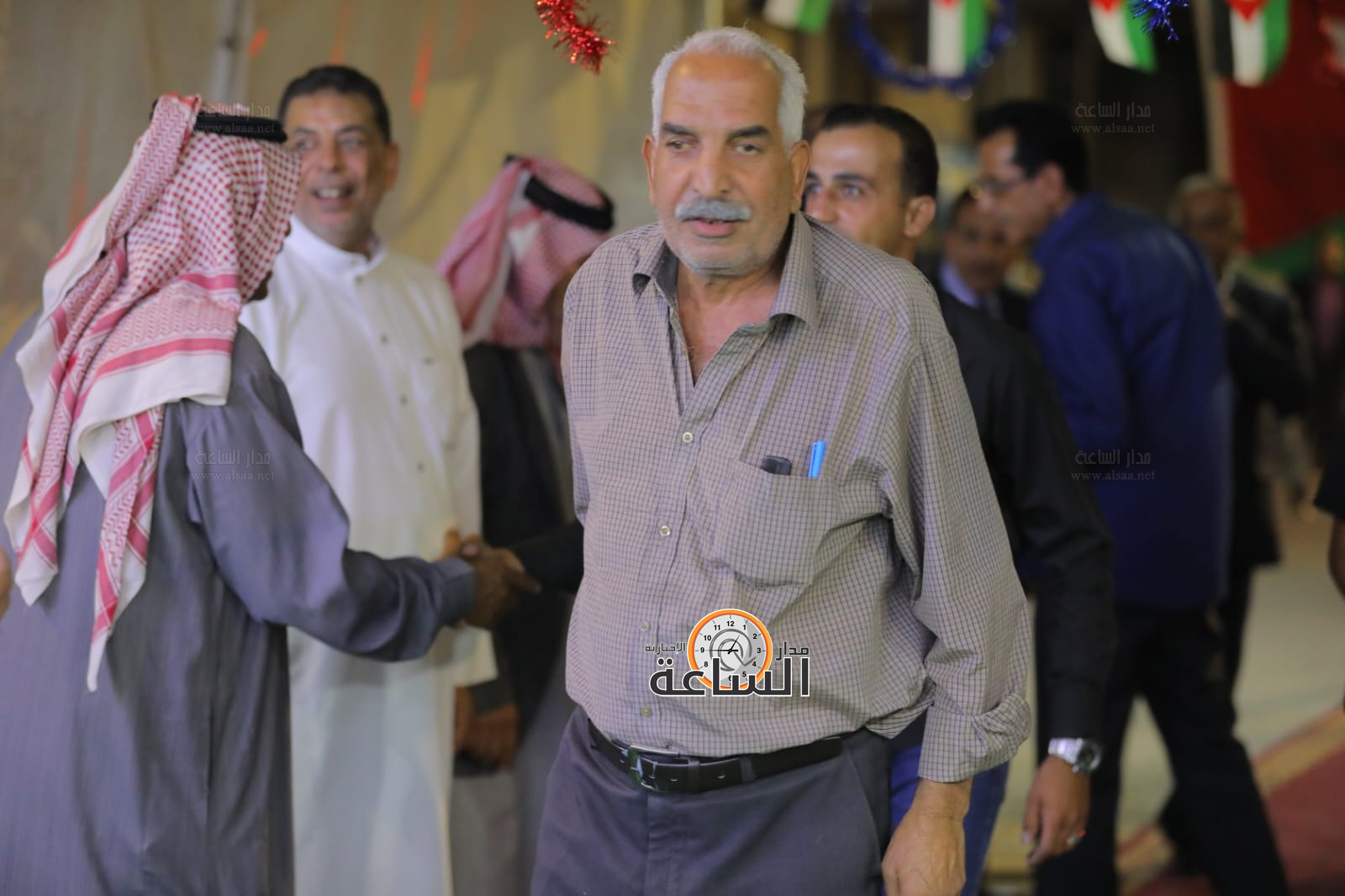 Madar Al-Saa Images 0.1541911353967267