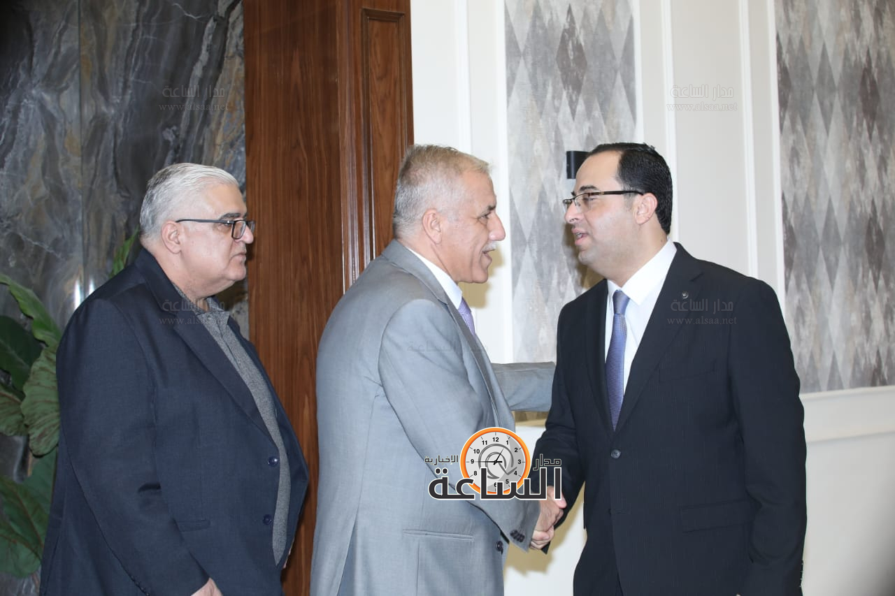 Madar Al-Saa Images 0.3767672336951471