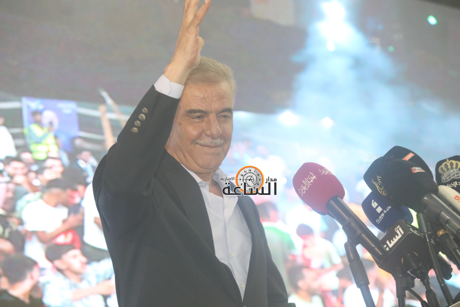 Madar Al-Saa Images 0.9654061128903686