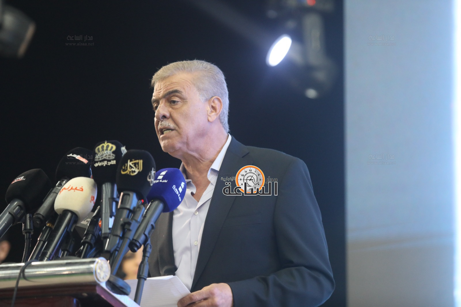 Madar Al-Saa Images 0.9677775667875097