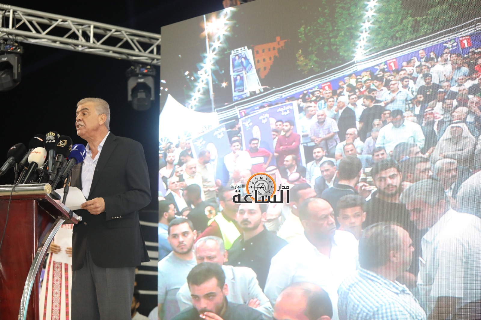 Madar Al-Saa Images 0.3457239191253545