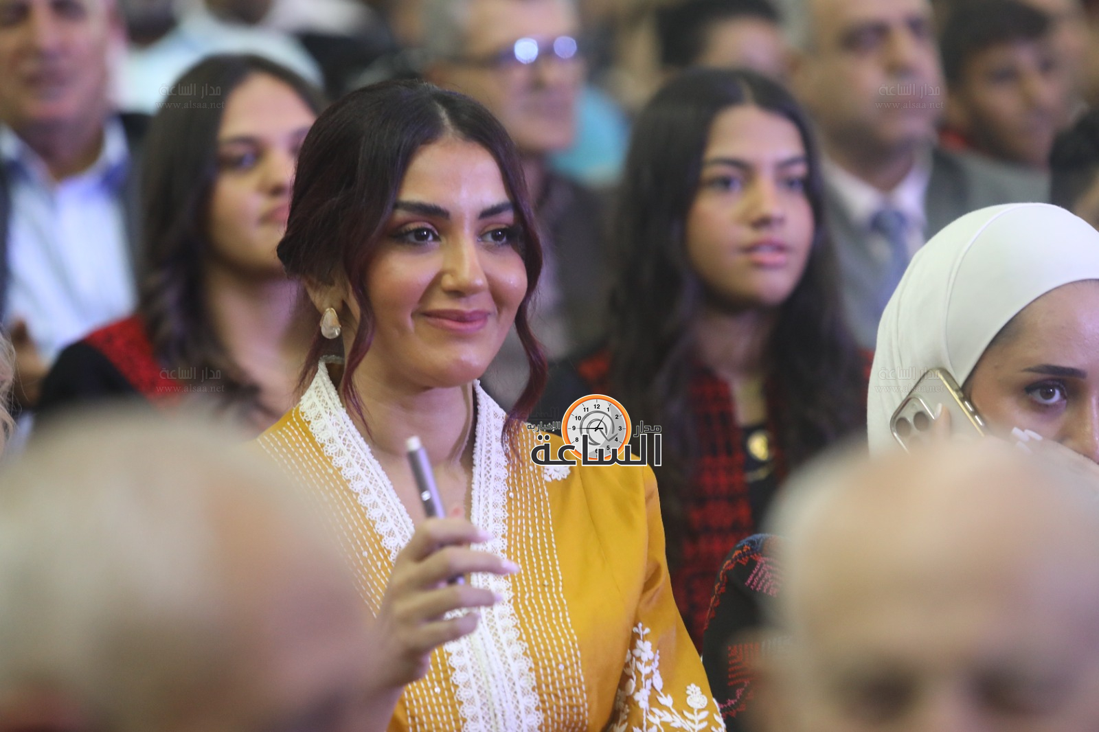 Madar Al-Saa Images 0.7080253221512127