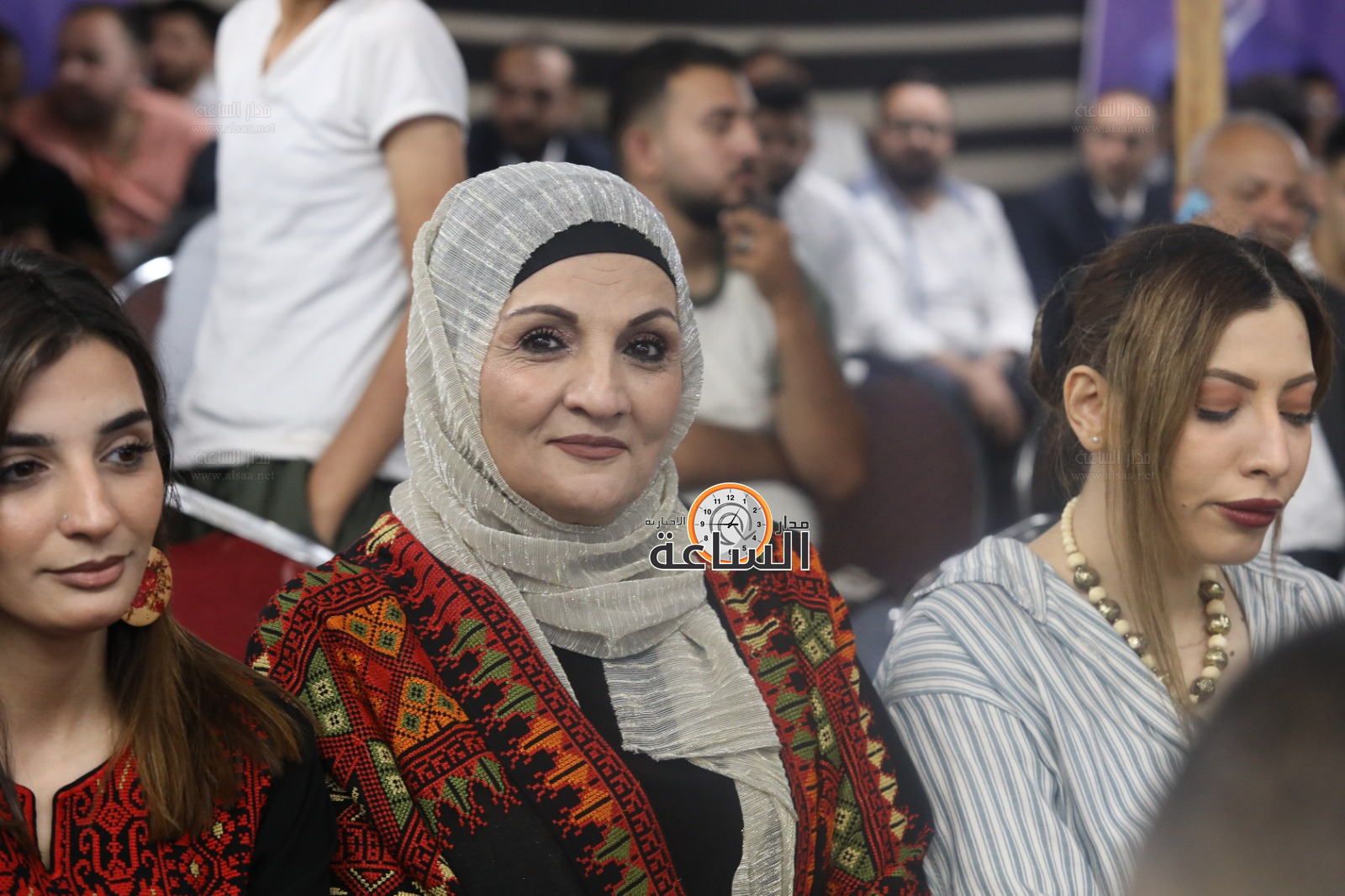 Madar Al-Saa Images 0.6921599701363426