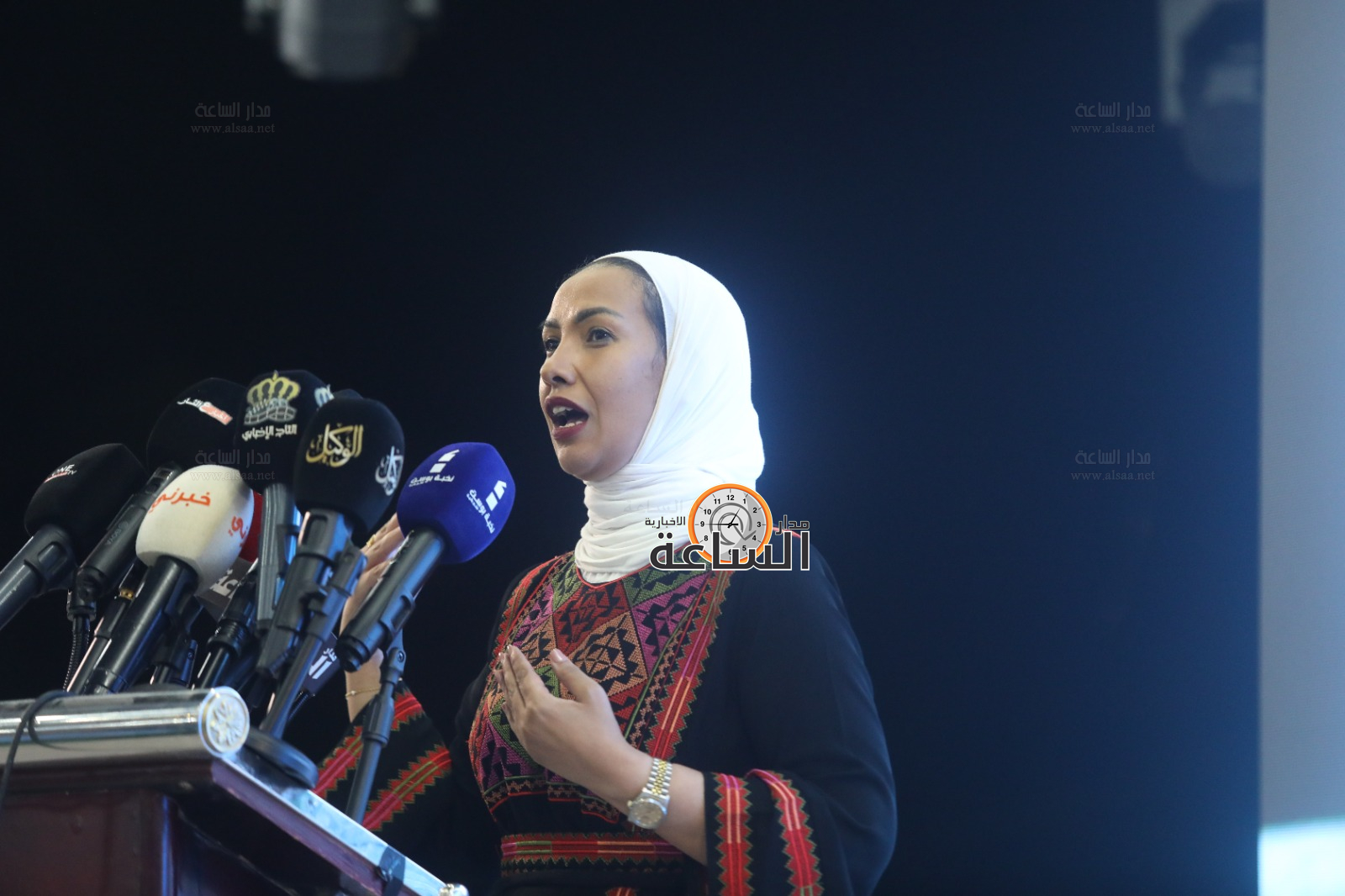 Madar Al-Saa Images 0.4754608718619091