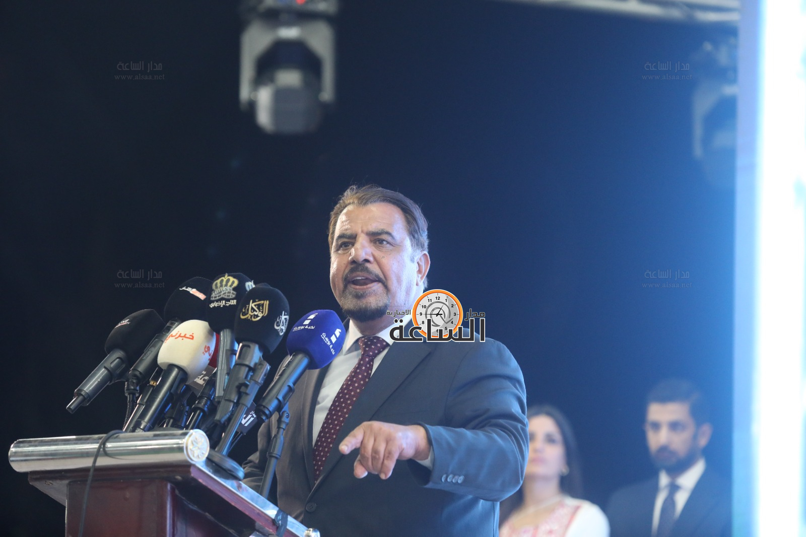 Madar Al-Saa Images 0.3684213862113739