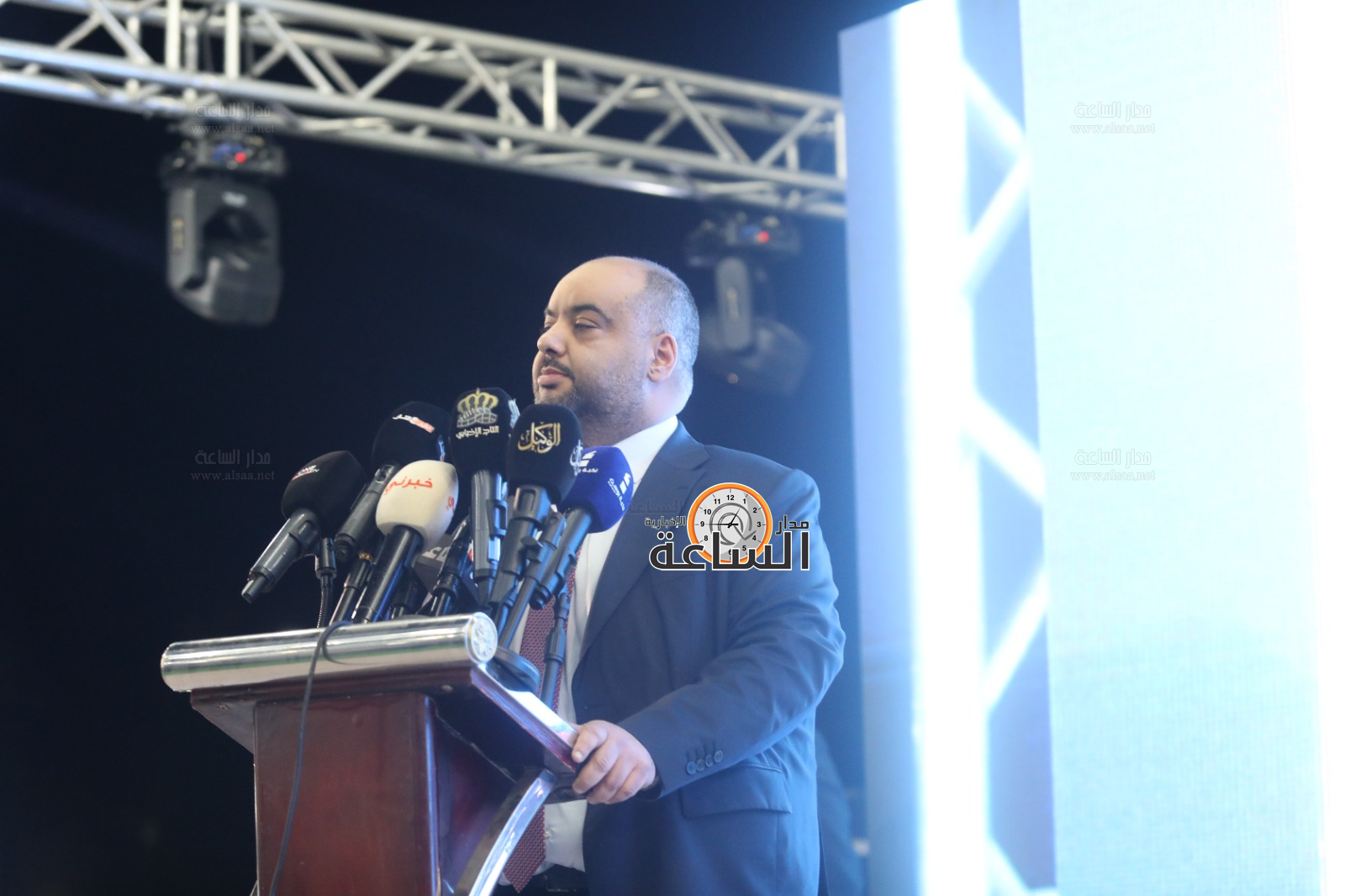 Madar Al-Saa Images 0.886146473272915