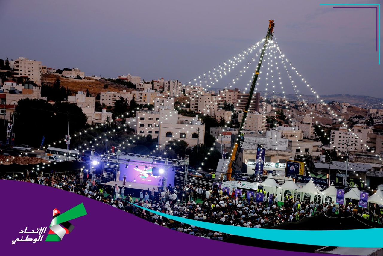 Madar Al-Saa Images 0.6109777156544003