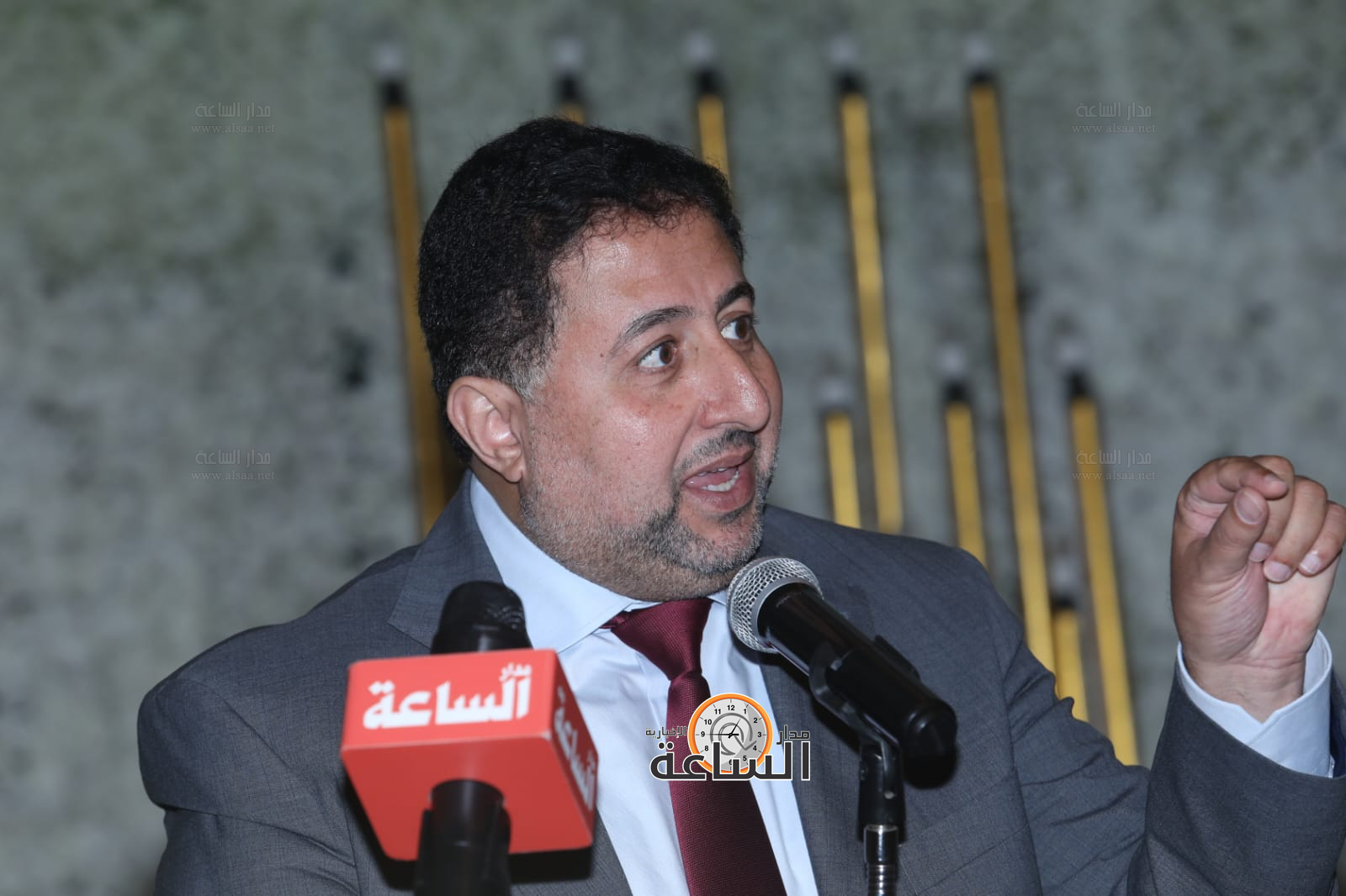 Madar Al-Saa Images 0.8205324914943026