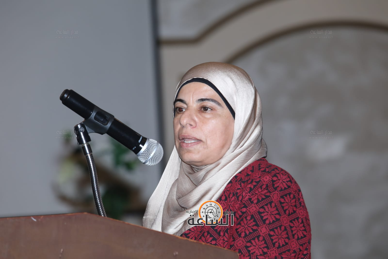 Madar Al-Saa Images 0.534382508208795