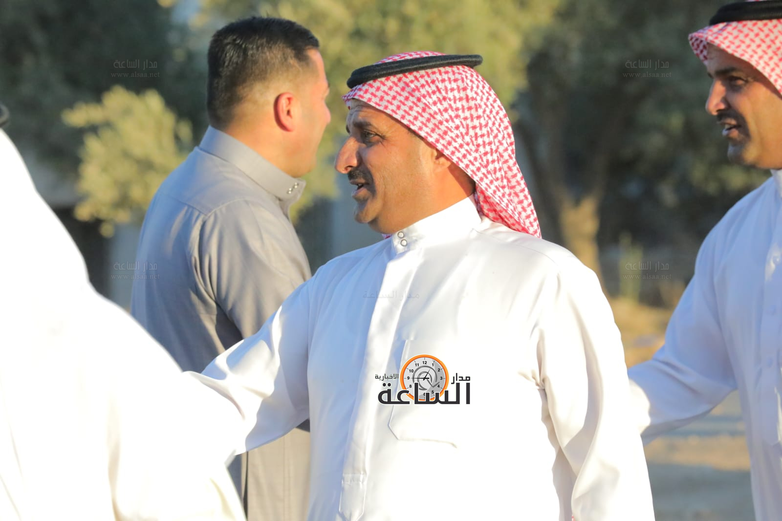 Madar Al-Saa Images 0.3950849845918003