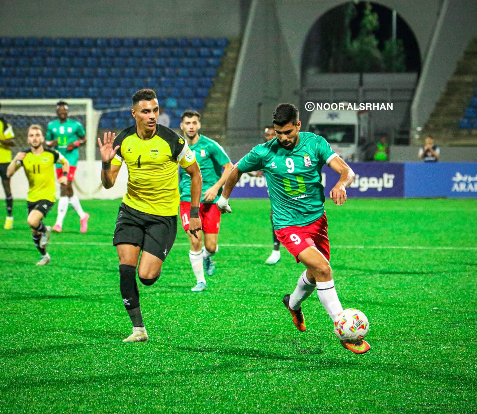 Madar Al-Saa Images 0.02036015278740244