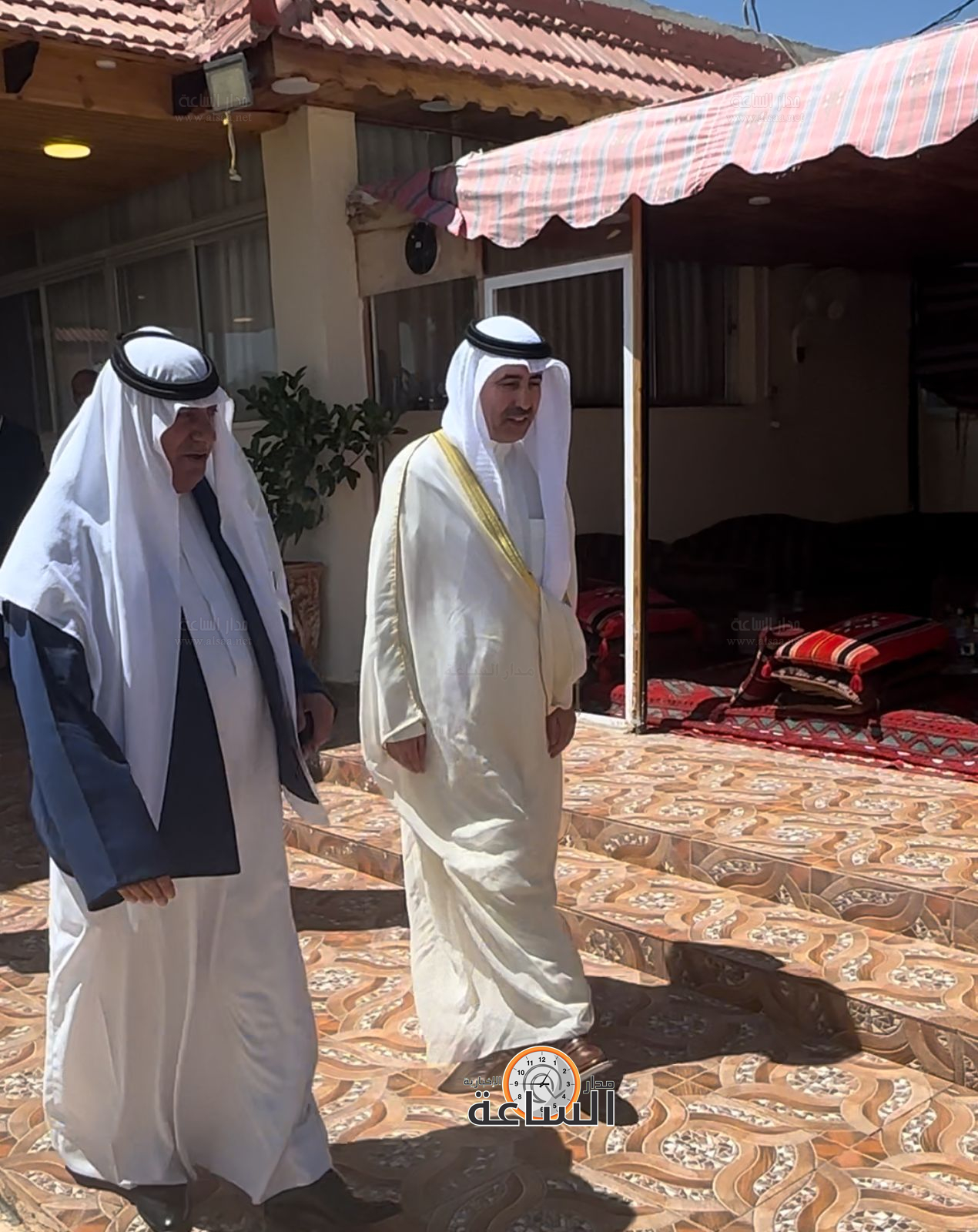 Madar Al-Saa Images 0.301180490234755