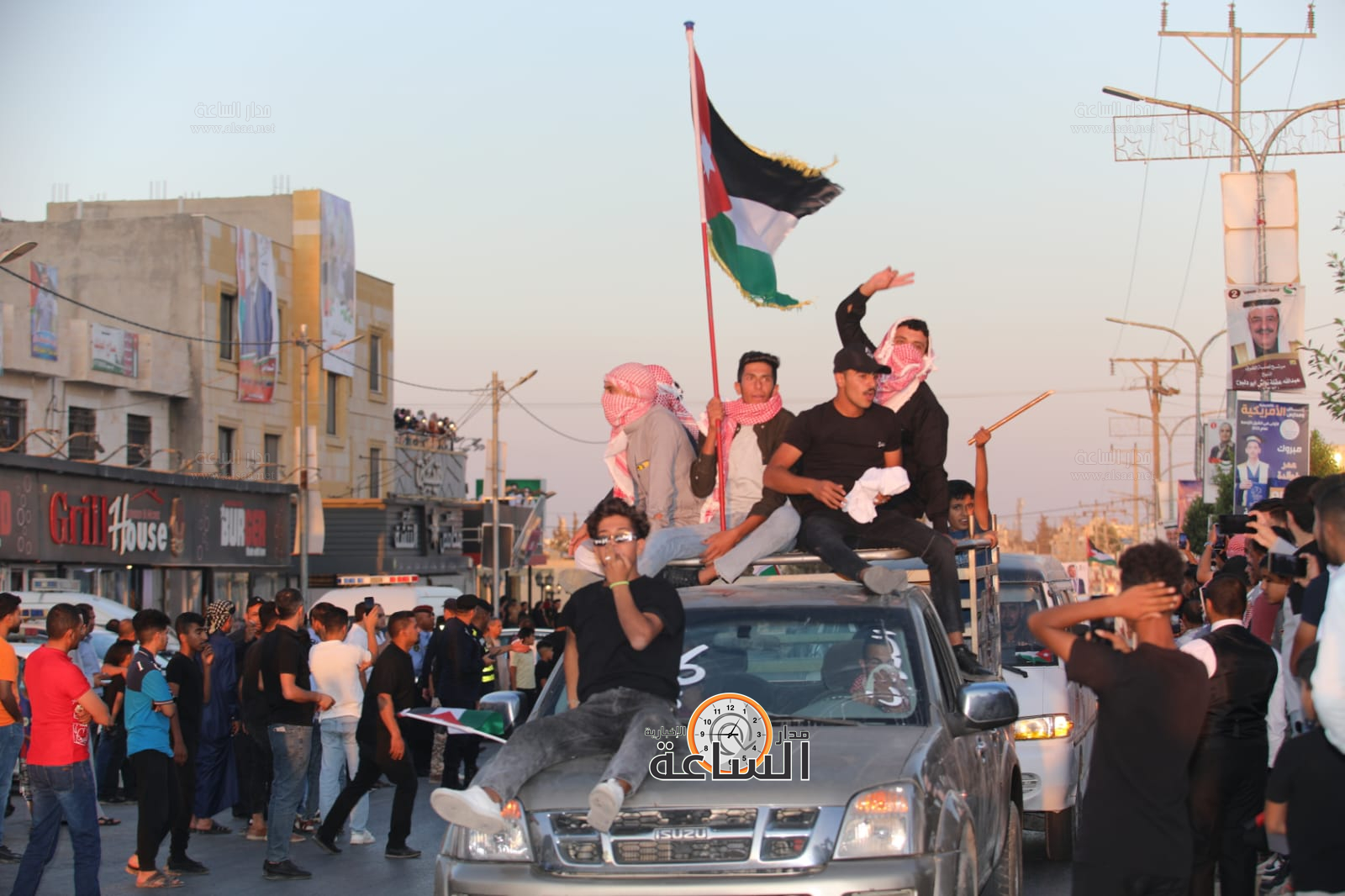 Madar Al-Saa Images 0.6545203425314889