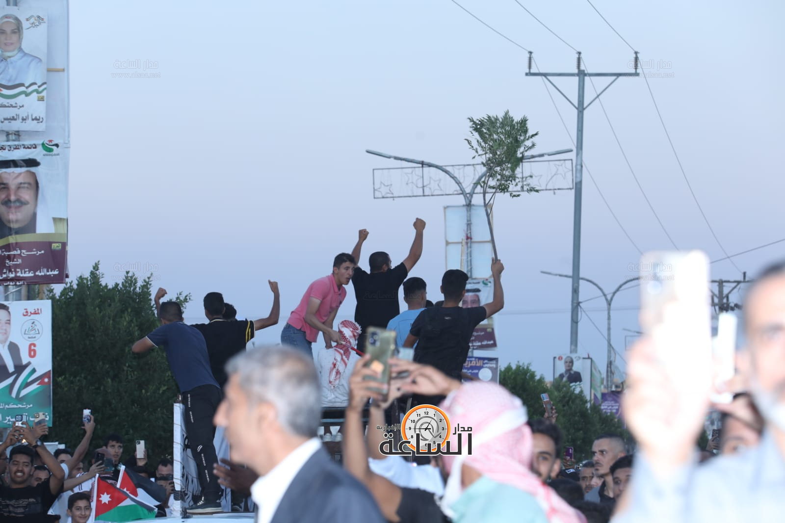 Madar Al-Saa Images 0.8472887419399682