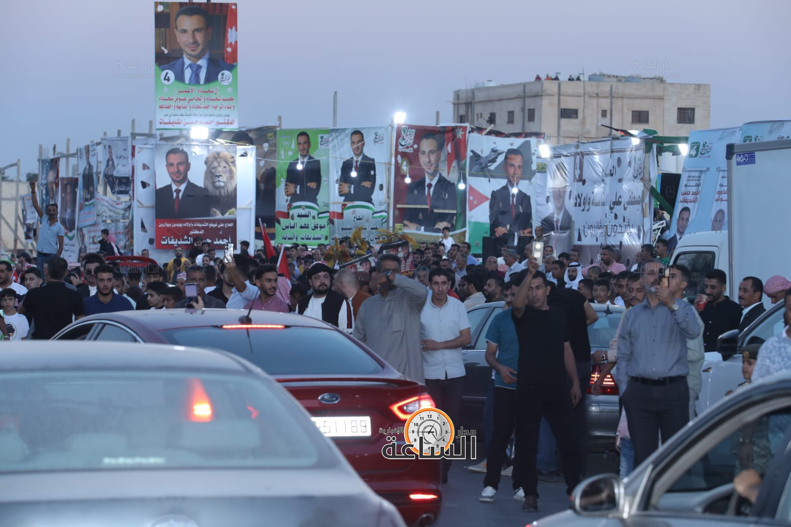 Madar Al-Saa Images 0.6149394380639497