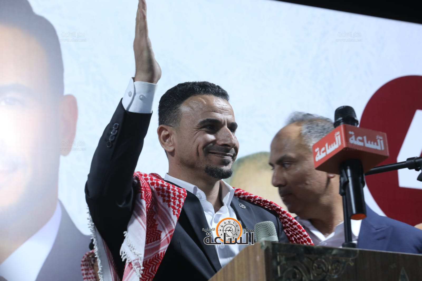 Madar Al-Saa Images 0.016012418421607055