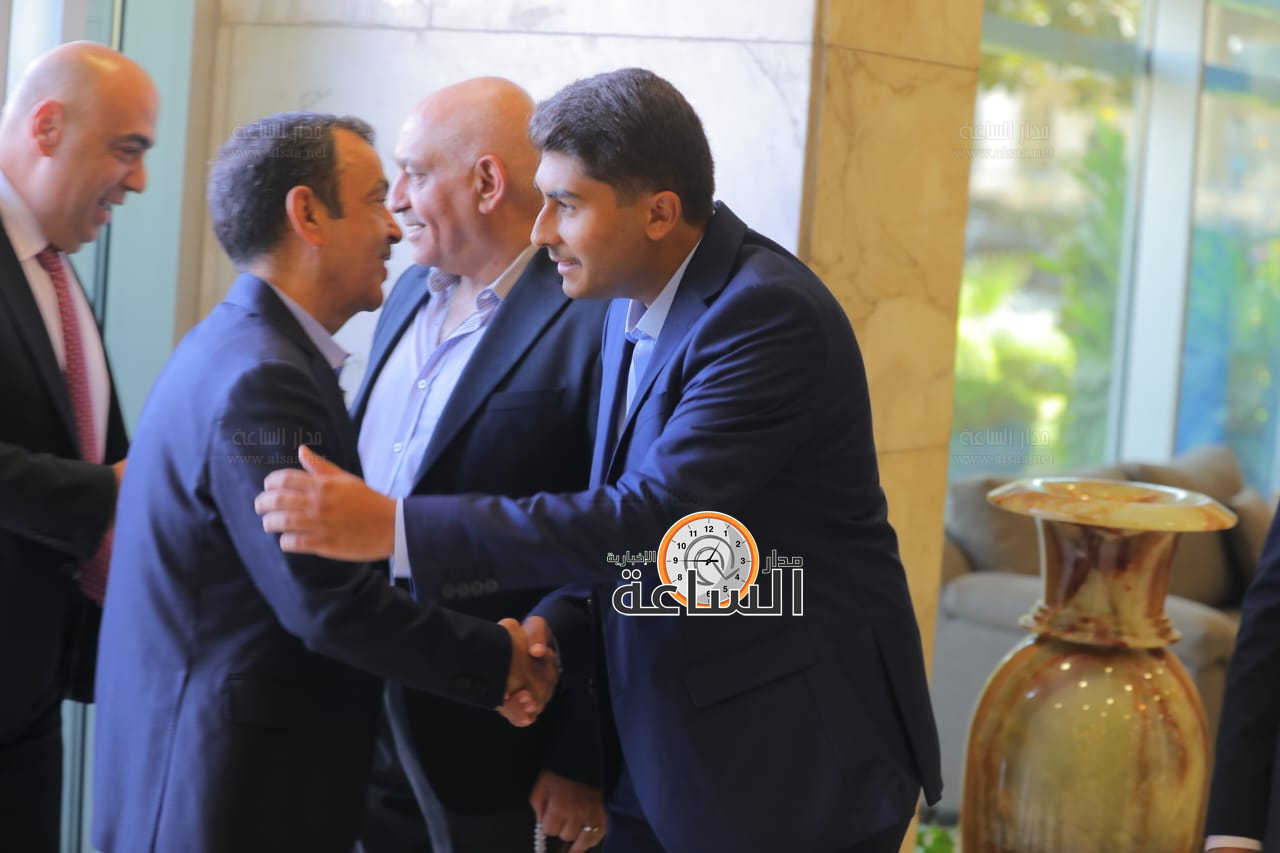 Madar Al-Saa Images 0.757728671639752