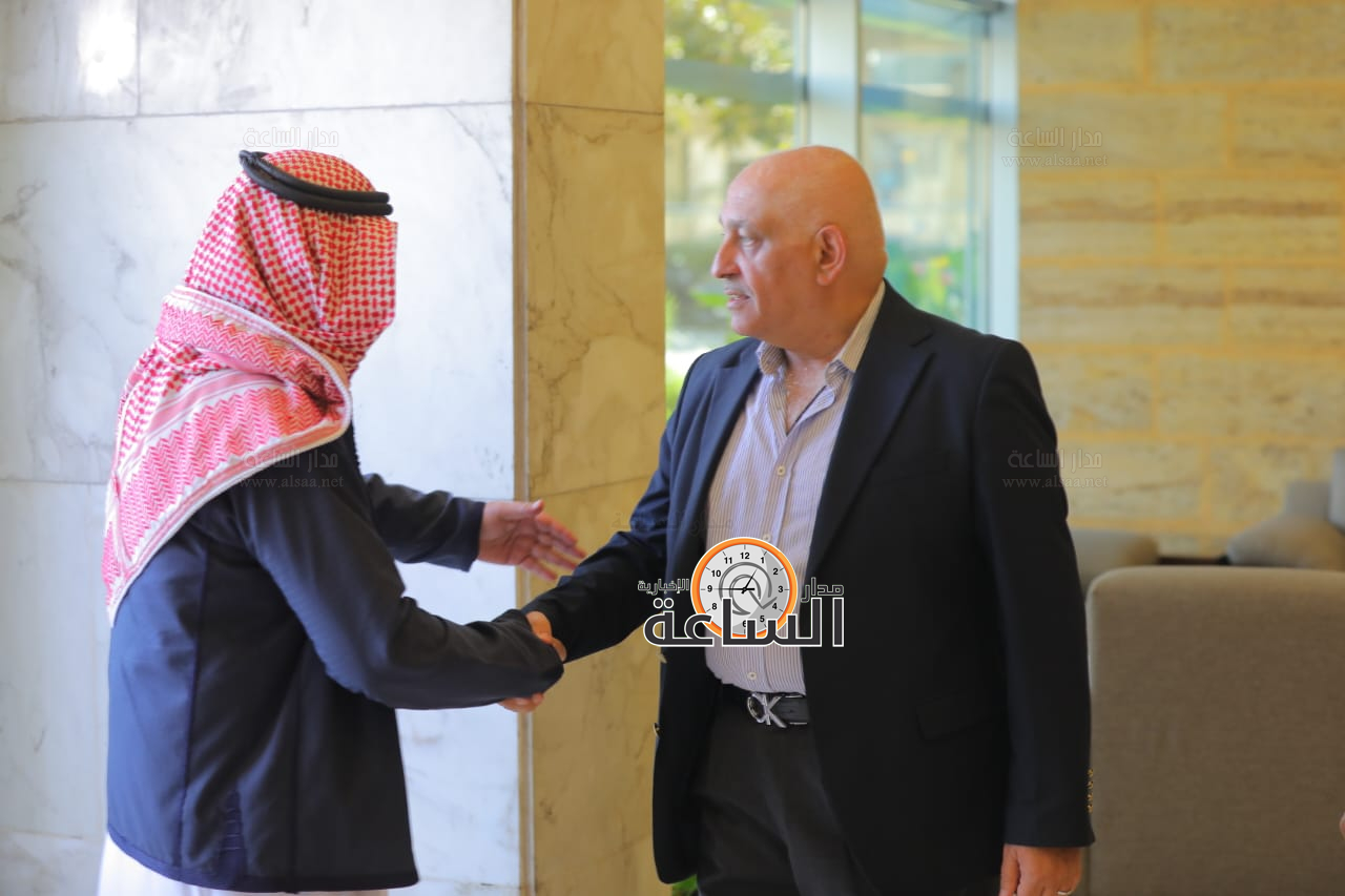 Madar Al-Saa Images 0.7414272006854323