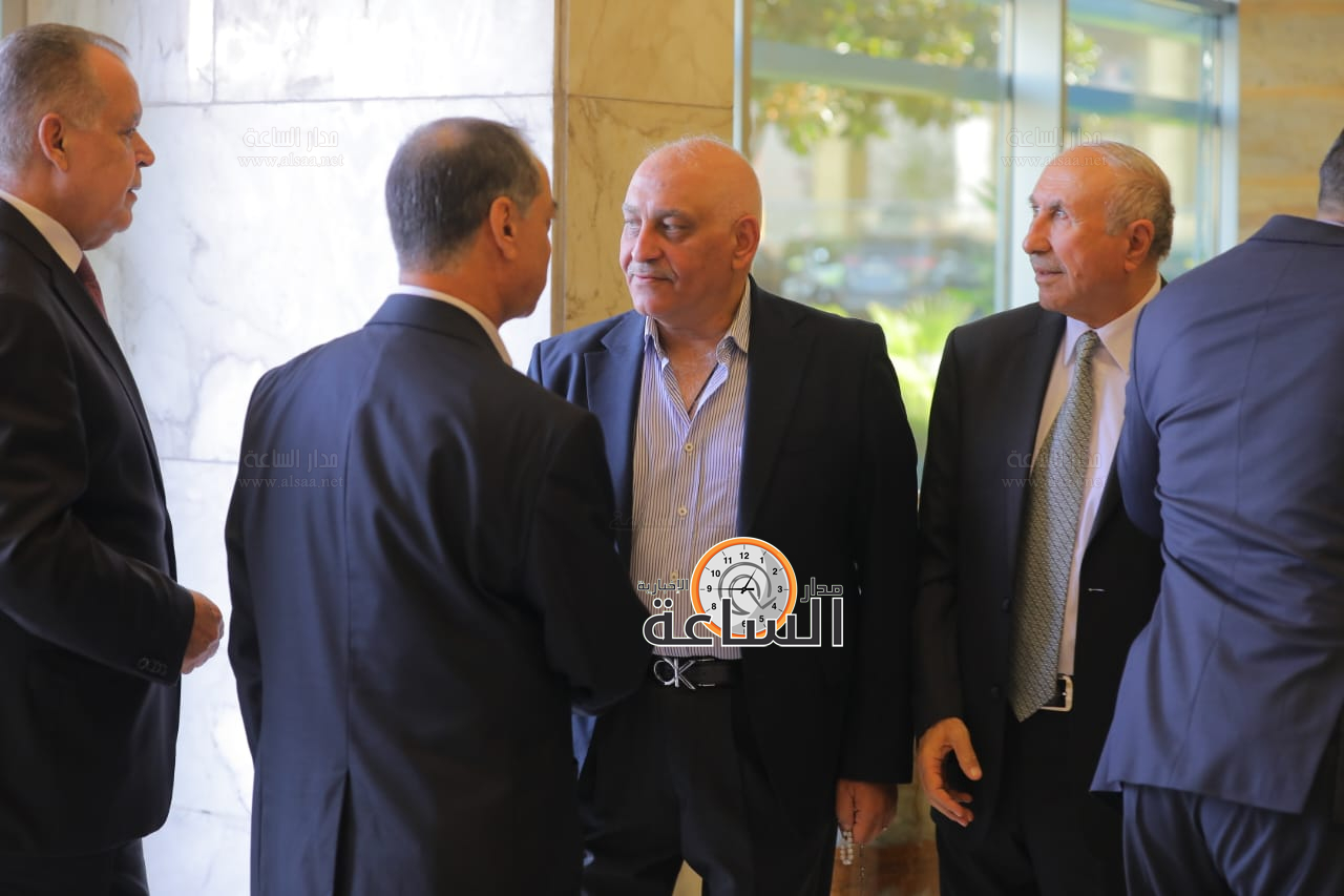 Madar Al-Saa Images 0.1752127909524268