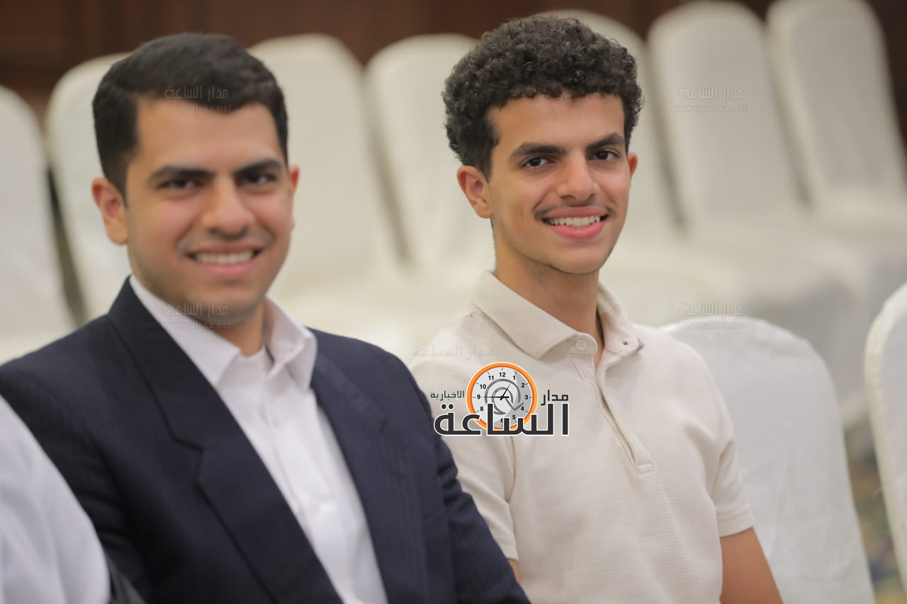 Madar Al-Saa Images 0.01845142085427165