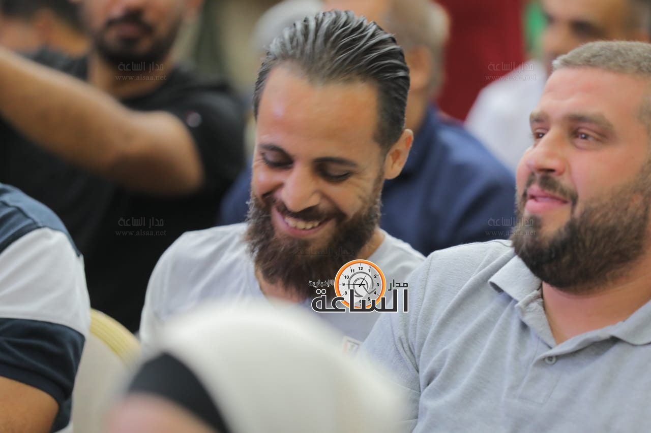 Madar Al-Saa Images 0.323834348434201