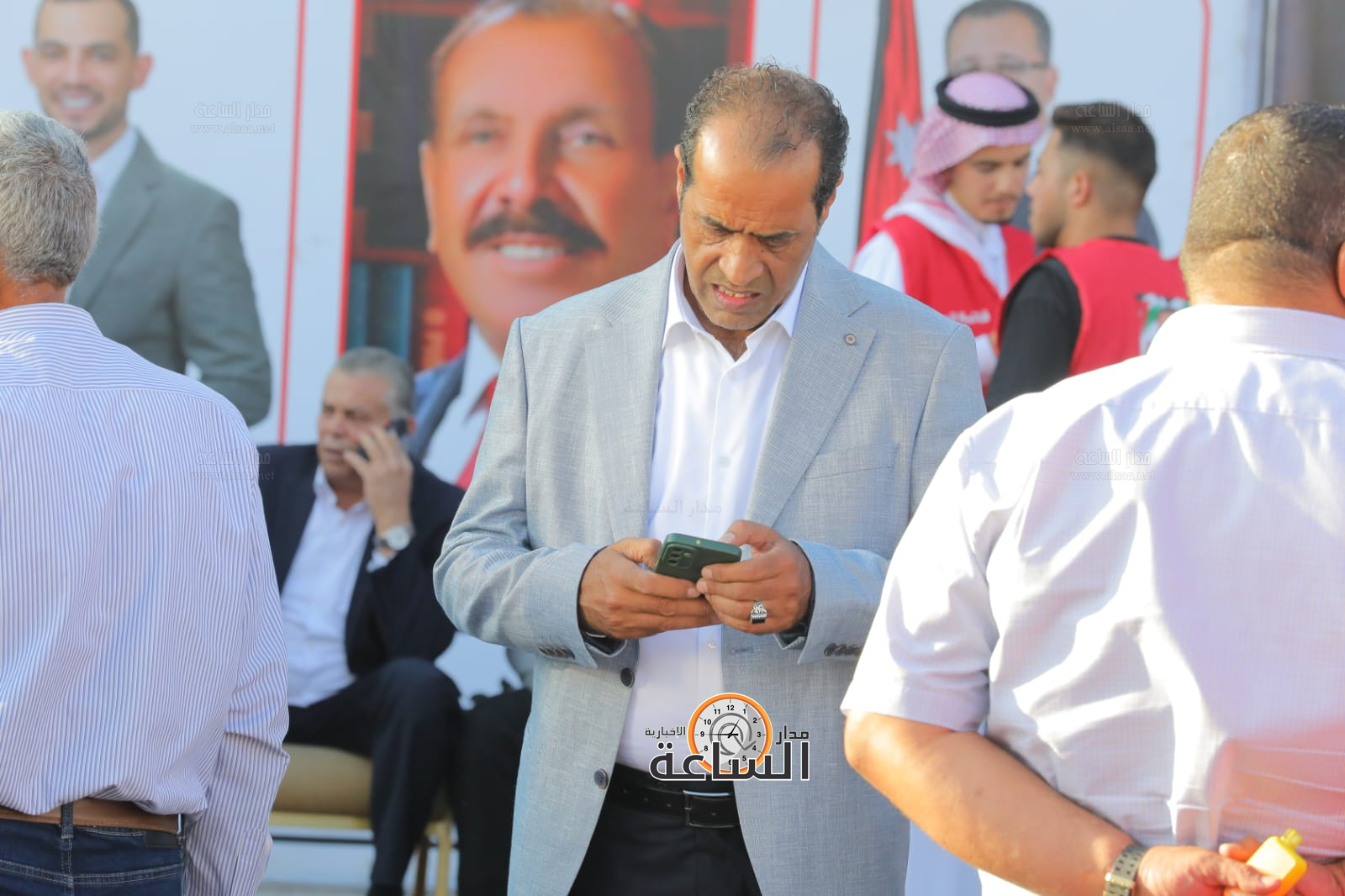 Madar Al-Saa Images 0.5490400719755308