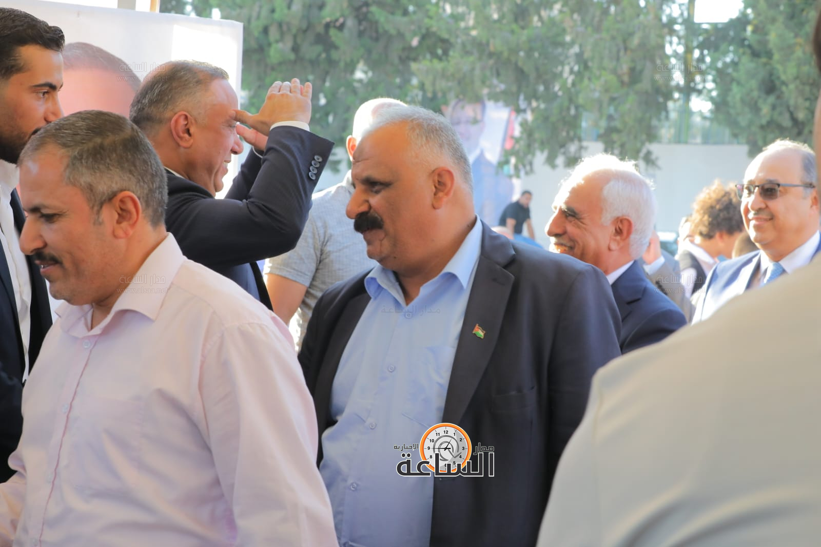 Madar Al-Saa Images 0.04093130259465716