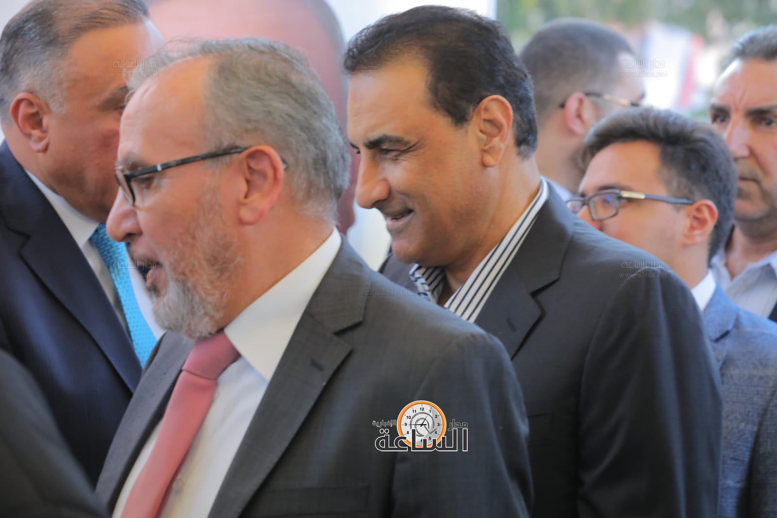 Madar Al-Saa Images 0.515196135411712