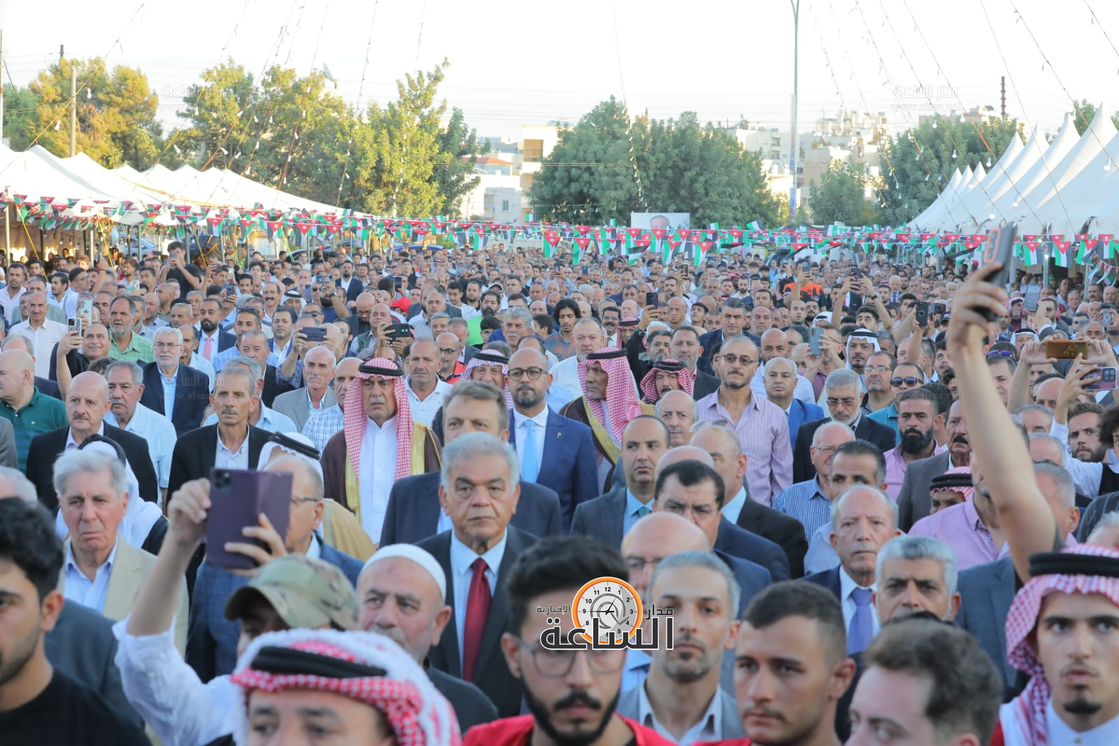 Madar Al-Saa Images 0.4551865088970708