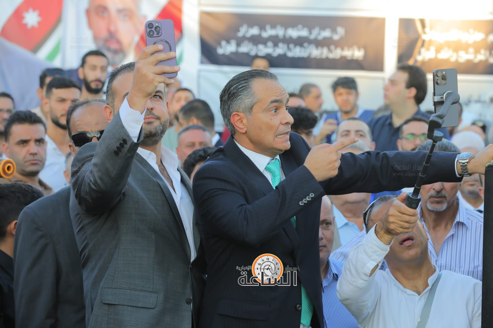 Madar Al-Saa Images 0.03425248212459642