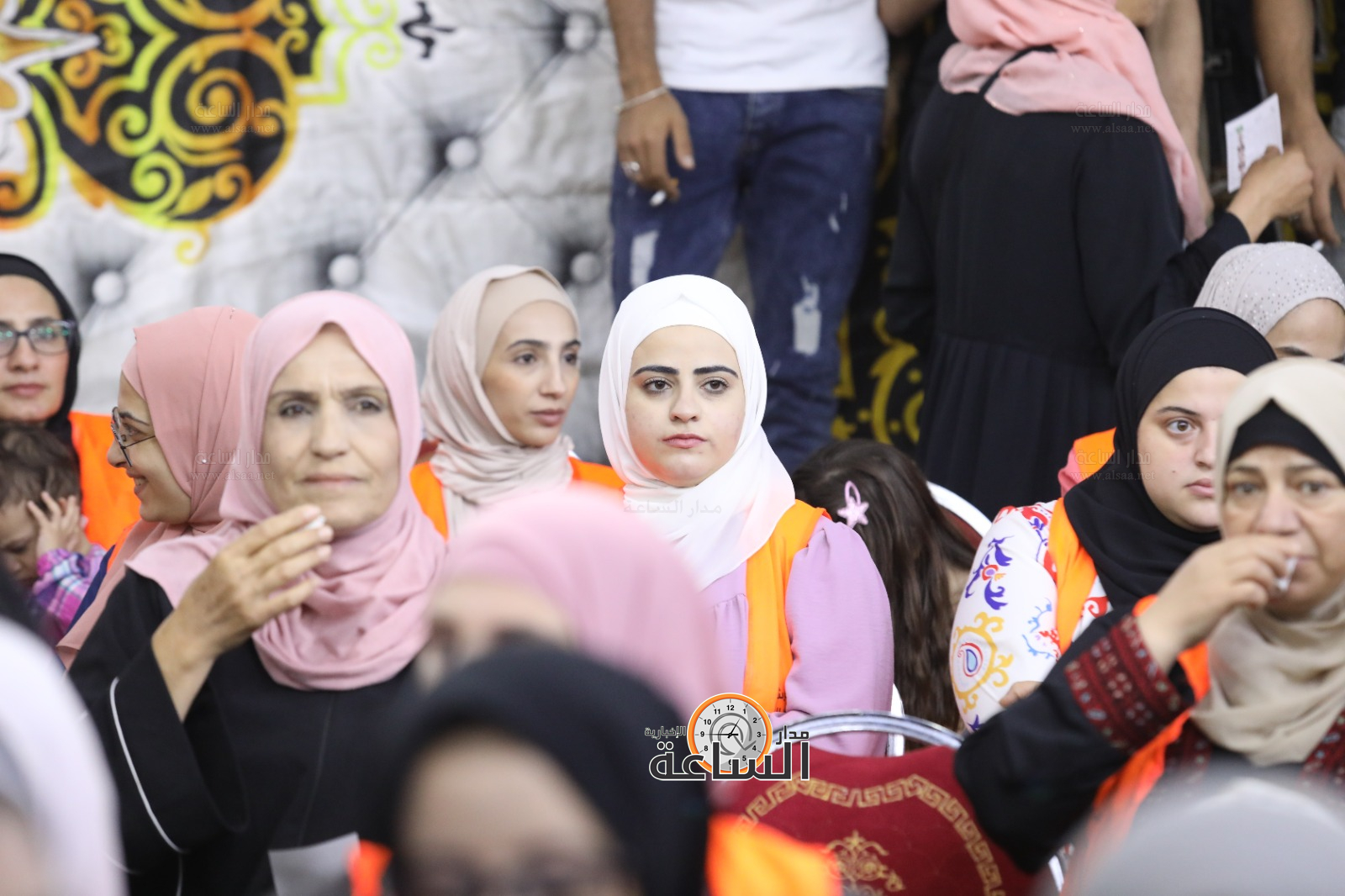 Madar Al-Saa Images 0.8315693158668847