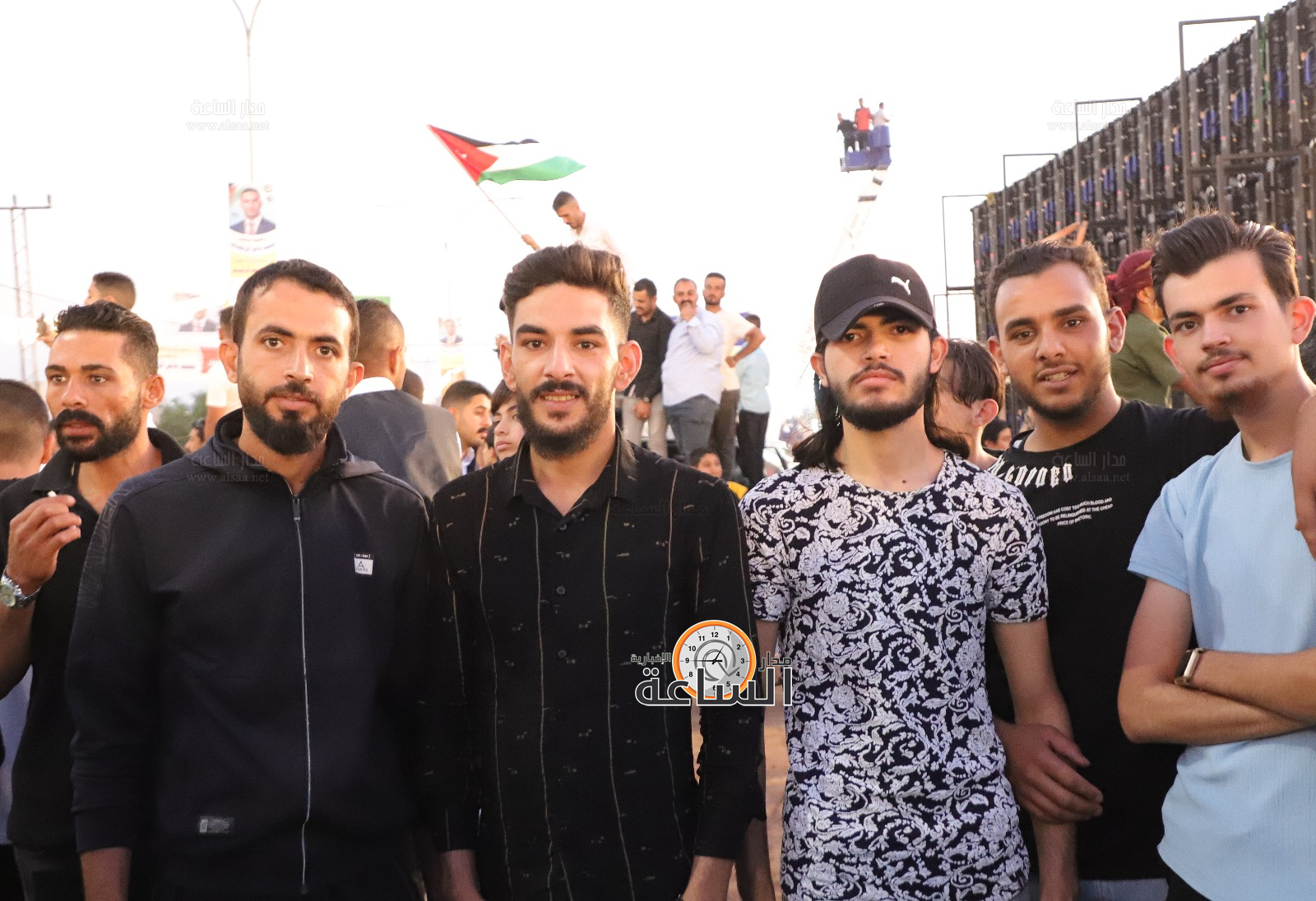 Madar Al-Saa Images 0.8093213438814204