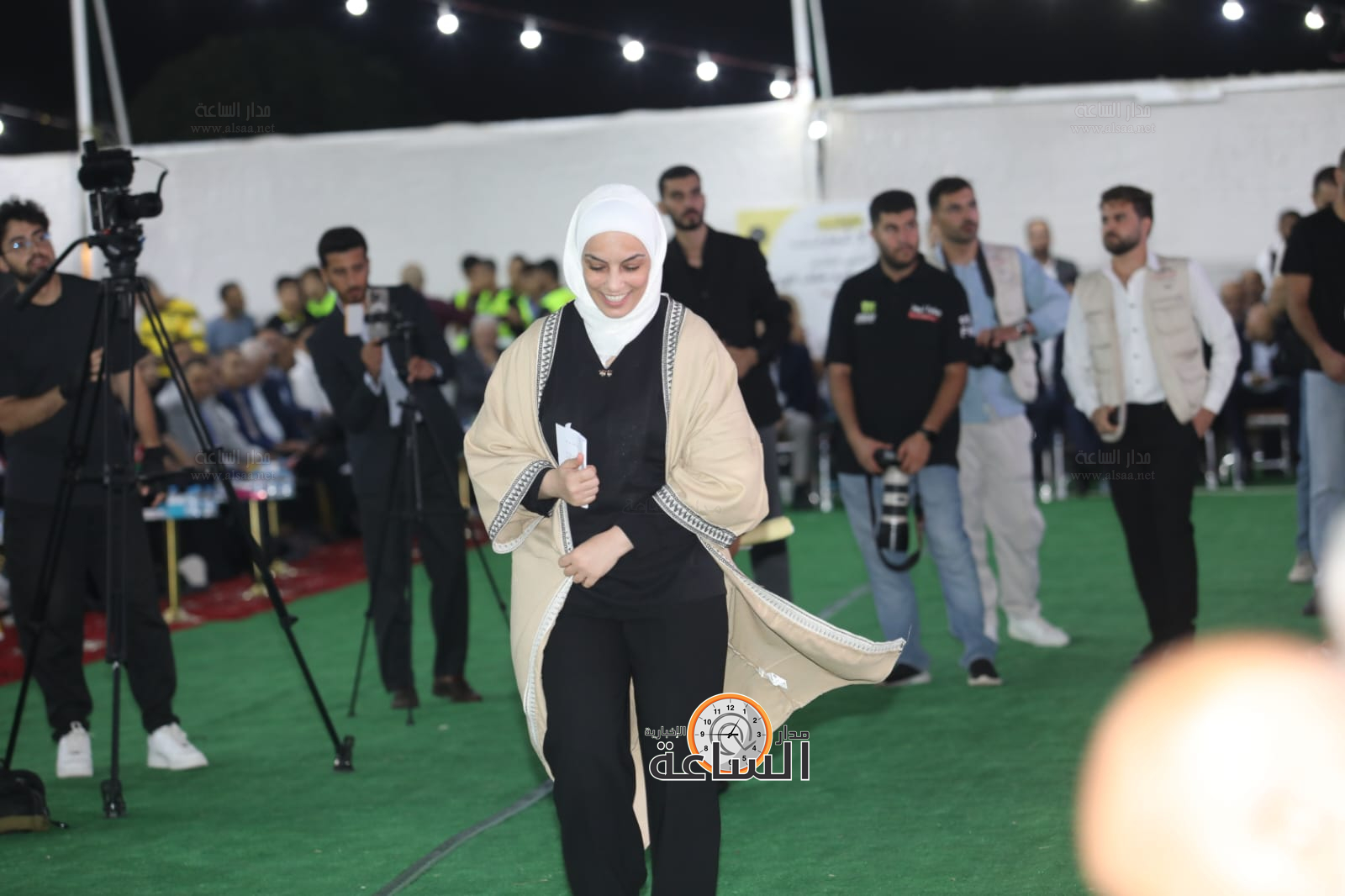 Madar Al-Saa Images 0.9885437063998108