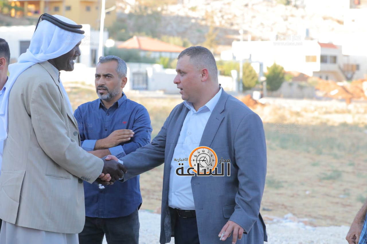 Madar Al-Saa Images 0.6255450076106424